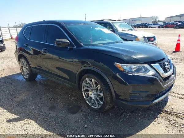 KNMAT2MTXHP530295 2017 NISSAN ROGUE - Image 1