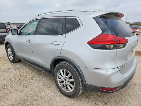 KNMAT2MTXHP533326 2017 NISSAN ROGUE - Image 2