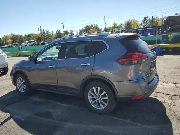 KNMAT2MTXHP537215 2017 NISSAN ROGUE - Image 2
