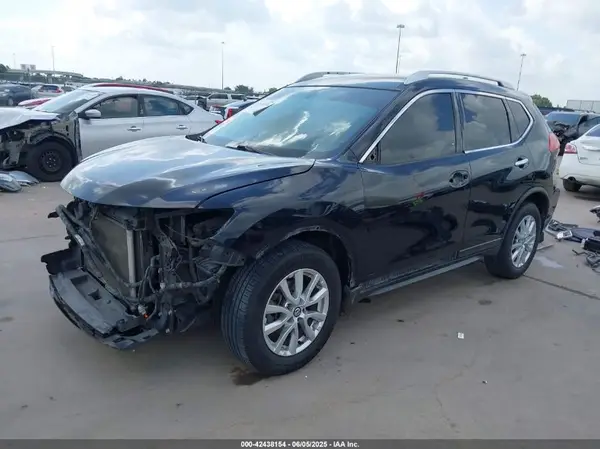 KNMAT2MTXHP539983 2017 NISSAN ROGUE - Image 2