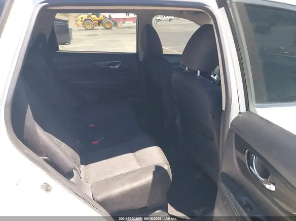 KNMAT2MTXHP543757 2017 NISSAN ROGUE - Image 8
