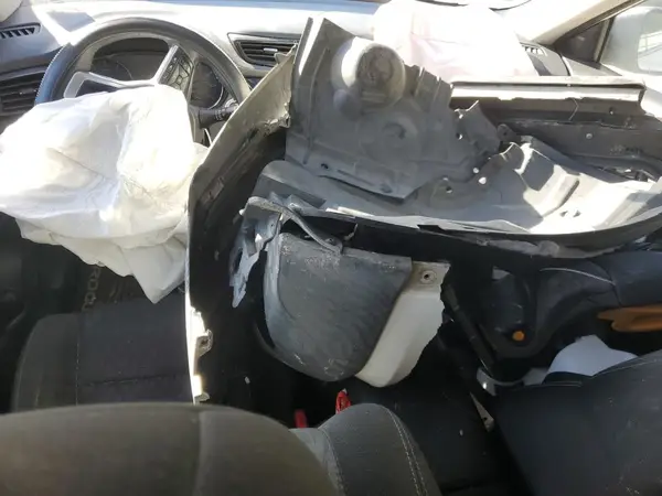 KNMAT2MTXHP545315 2017 NISSAN ROGUE - Image 8