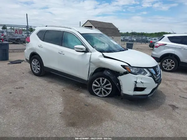 KNMAT2MTXHP550384 2017 NISSAN ROGUE - Image 1