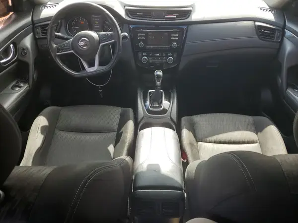 KNMAT2MTXHP550918 2017 NISSAN ROGUE - Image 8