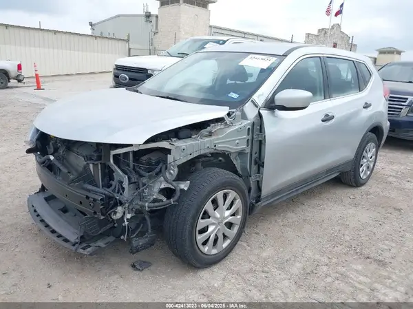 KNMAT2MTXHP552538 2017 NISSAN ROGUE - Image 2