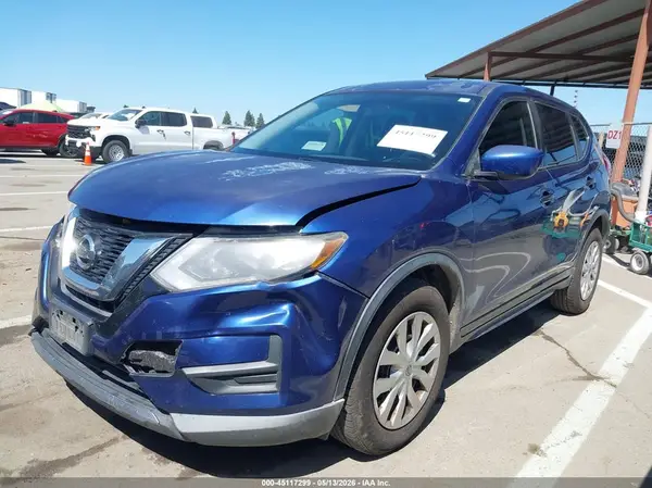 KNMAT2MTXHP566889 2017 NISSAN ROGUE - Image 2