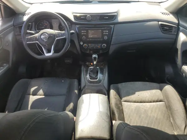 KNMAT2MTXHP569341 2017 NISSAN ROGUE - Image 8