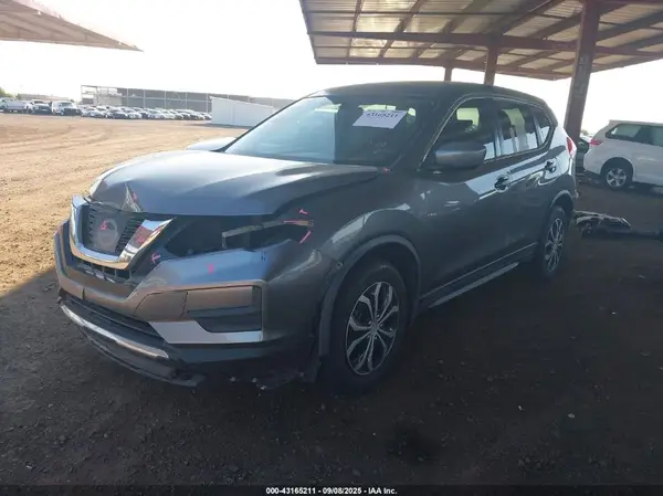 KNMAT2MTXHP571056 2017 NISSAN ROGUE - Image 2