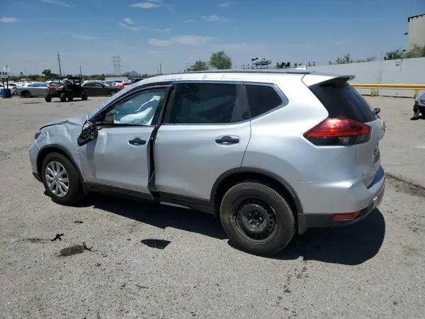 KNMAT2MTXHP576287 2017 NISSAN ROGUE - Image 2
