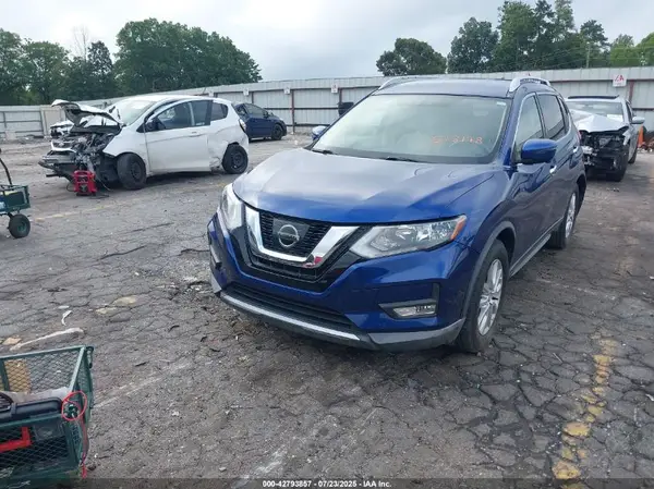 KNMAT2MTXHP578198 2017 NISSAN ROGUE - Image 2