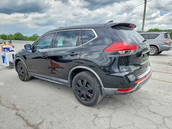 KNMAT2MTXHP582123 2017 NISSAN ROGUE - Image 2