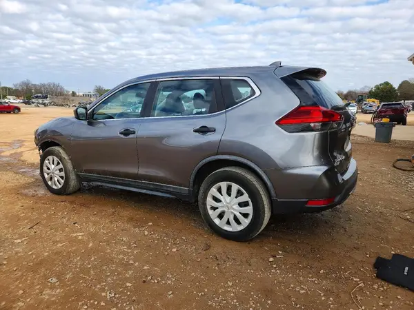 KNMAT2MTXHP588018 2017 NISSAN ROGUE - Image 2