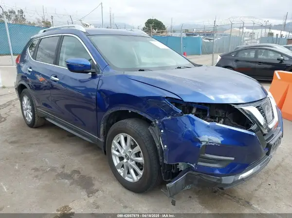 KNMAT2MTXHP592117 2017 NISSAN ROGUE - Image 1