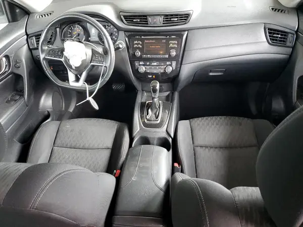 KNMAT2MTXHP593655 2017 NISSAN ROGUE - Image 8