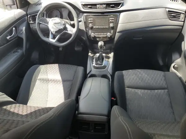 KNMAT2MTXHP596295 2017 NISSAN ROGUE - Image 8