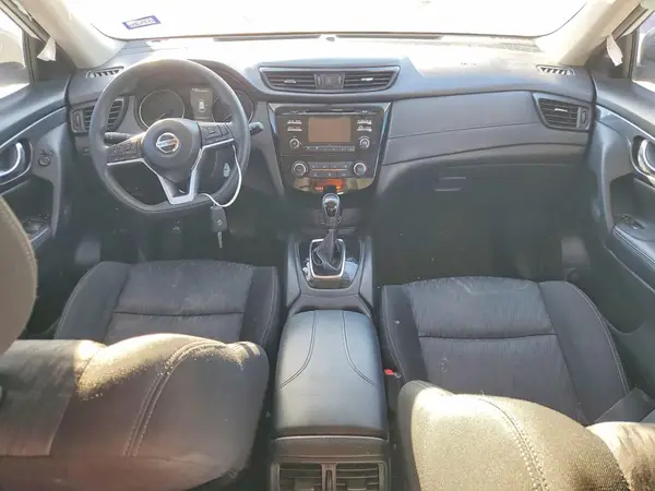 KNMAT2MTXHP599116 2017 NISSAN ROGUE - Image 8
