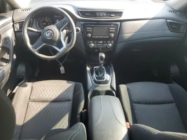KNMAT2MTXHP601009 2017 NISSAN ROGUE - Image 8