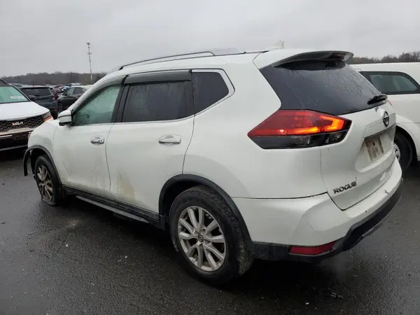 KNMAT2MTXHP602113 2017 NISSAN ROGUE - Image 2