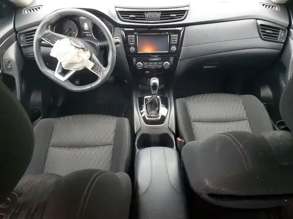 KNMAT2MTXHP603200 2017 NISSAN ROGUE - Image 8