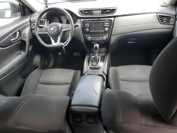 KNMAT2MTXHP603973 2017 NISSAN ROGUE - Image 8