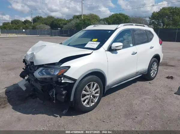 KNMAT2MTXHP604220 2017 NISSAN ROGUE - Image 2