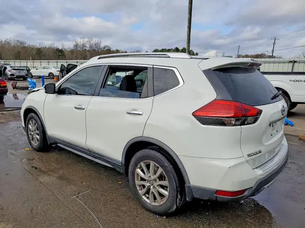 KNMAT2MTXHP604721 2017 NISSAN ROGUE - Image 2