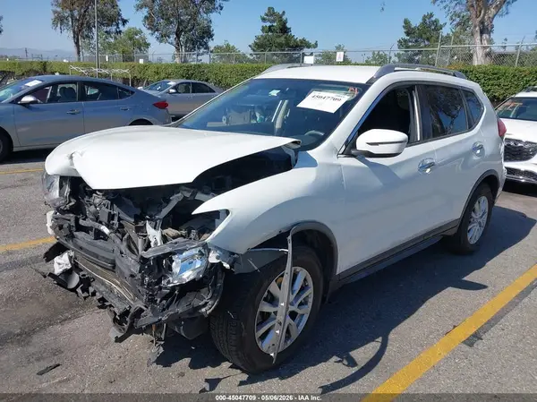 KNMAT2MTXHP606288 2017 NISSAN ROGUE - Image 2