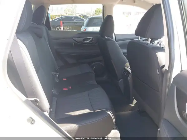 KNMAT2MTXHP606288 2017 NISSAN ROGUE - Image 8