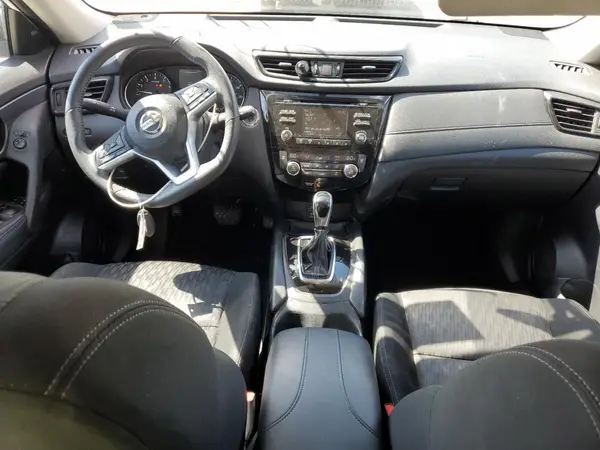 KNMAT2MTXHP606629 2017 NISSAN ROGUE - Image 8