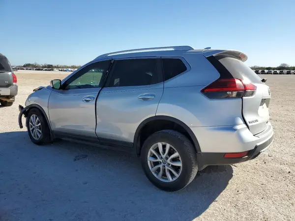 KNMAT2MTXHP609837 2017 NISSAN ROGUE - Image 2