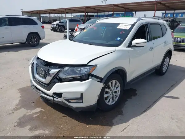 KNMAT2MTXHP610812 2017 NISSAN ROGUE - Image 2