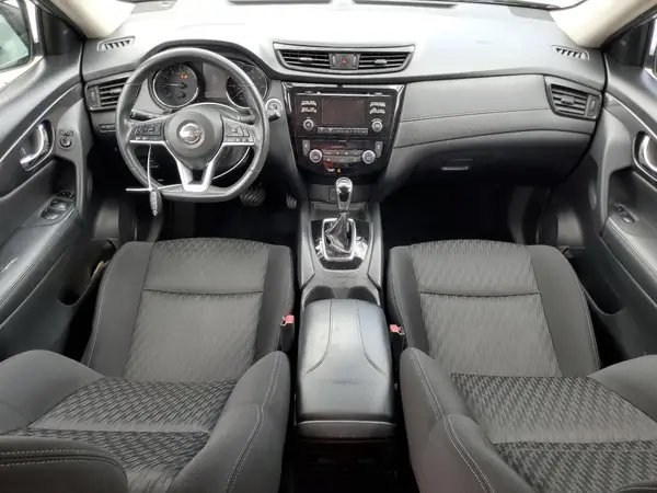 KNMAT2MTXHP616044 2017 NISSAN ROGUE - Image 8