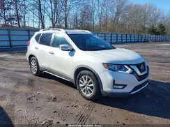 KNMAT2MTXJP502471 2018 NISSAN ROGUE