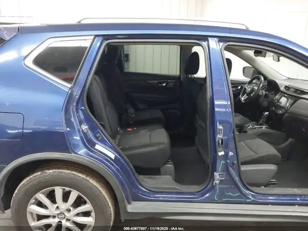 KNMAT2MTXJP509789 2018 NISSAN ROGUE - Image 8