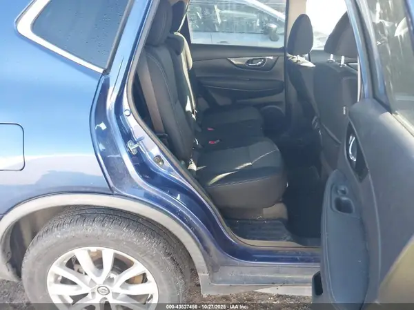 KNMAT2MTXJP511123 2018 NISSAN ROGUE - Image 8
