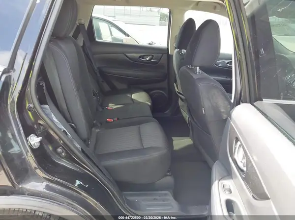 KNMAT2MTXJP513177 2018 NISSAN ROGUE - Image 8