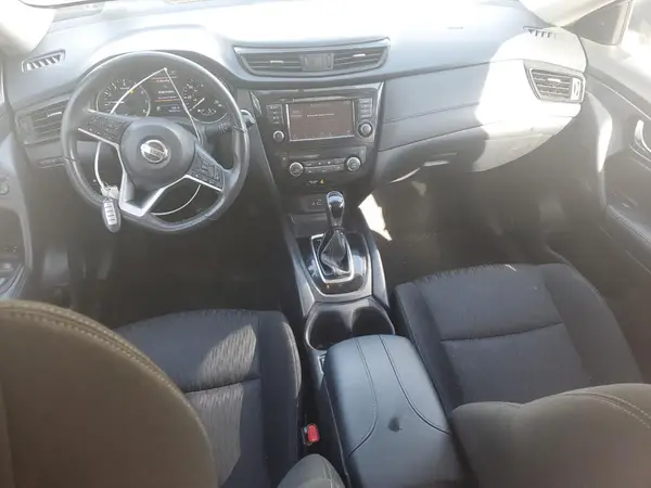 KNMAT2MTXJP513650 2018 NISSAN ROGUE - Image 8