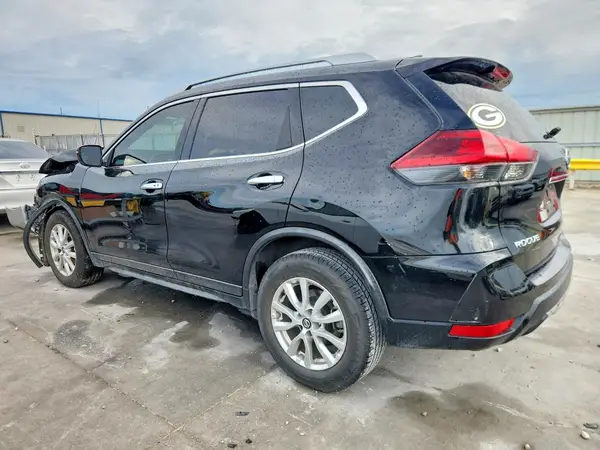 KNMAT2MTXJP516631 2018 NISSAN ROGUE - Image 2