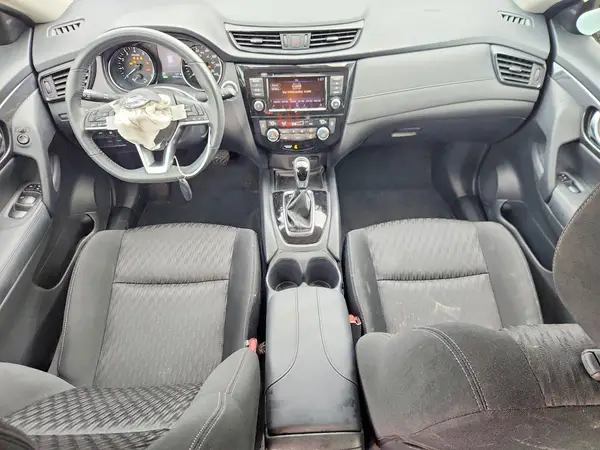KNMAT2MTXJP516631 2018 NISSAN ROGUE - Image 8