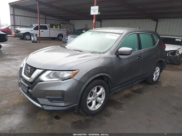 KNMAT2MTXJP522557 2018 NISSAN ROGUE - Image 2