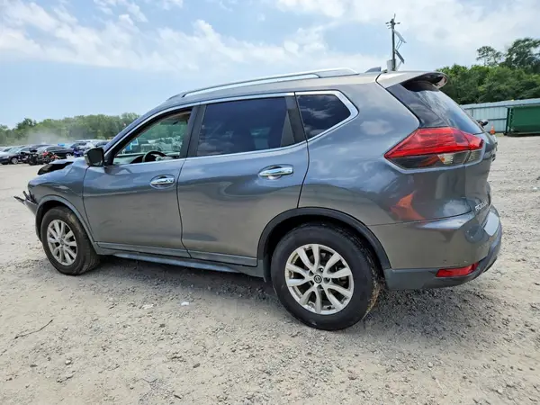 KNMAT2MTXJP524101 2018 NISSAN ROGUE - Image 2