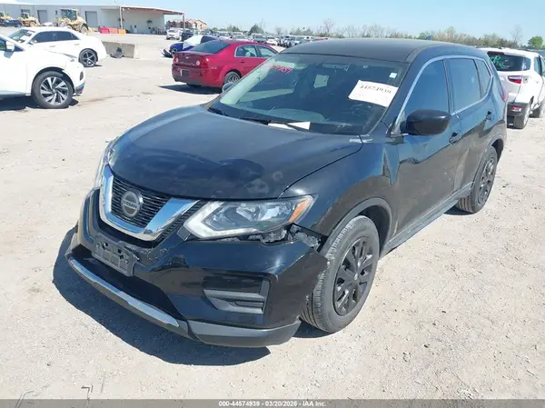 KNMAT2MTXJP526530 2018 NISSAN ROGUE - Image 2