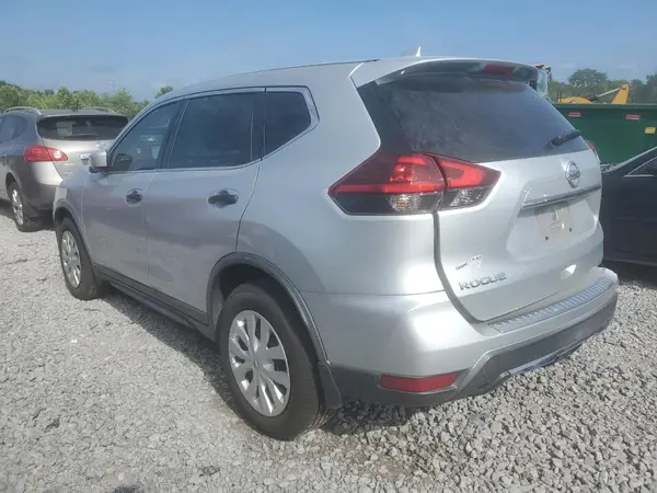 KNMAT2MTXJP532005 2018 NISSAN ROGUE - Image 2