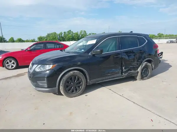 KNMAT2MTXJP536250 2018 NISSAN ROGUE - Image 2