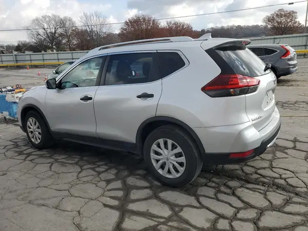 KNMAT2MTXJP539925 2018 NISSAN ROGUE - Image 2