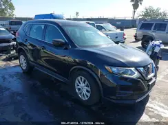 KNMAT2MTXJP542548 2018 NISSAN ROGUE