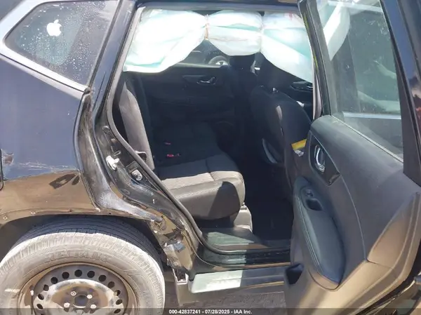 KNMAT2MTXJP543165 2018 NISSAN ROGUE - Image 8