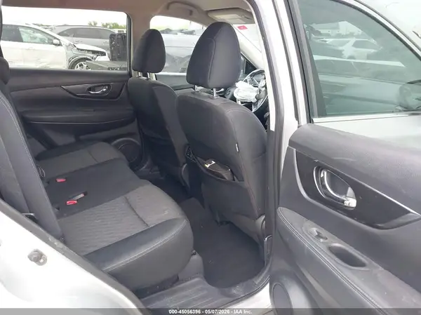 KNMAT2MTXJP546003 2018 NISSAN ROGUE - Image 8