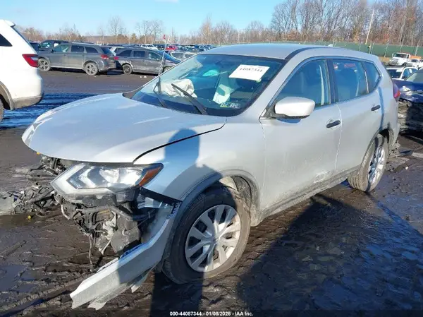 KNMAT2MTXJP546454 2018 NISSAN ROGUE - Image 2