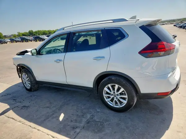 KNMAT2MTXJP556787 2018 NISSAN ROGUE - Image 2